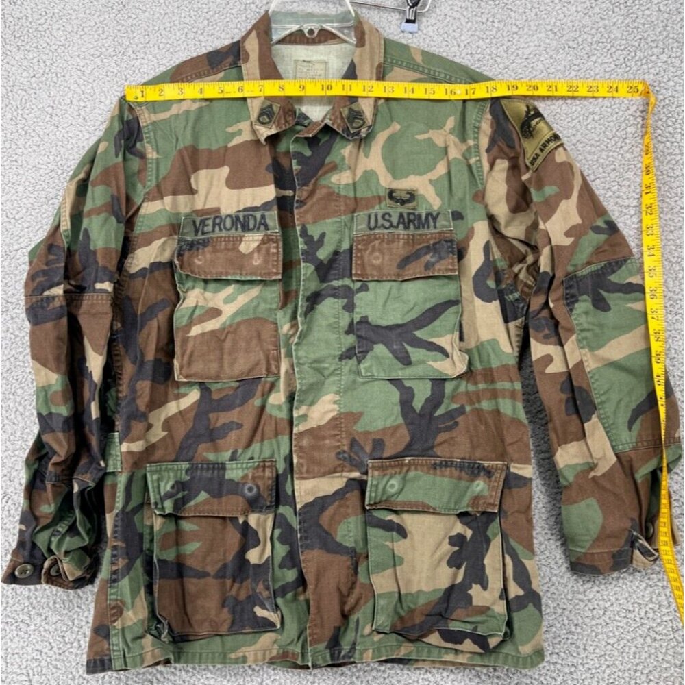 Army Men’s Hot Weather Woodland Camouflage Pattern Combat Coat Size Medium - Reg